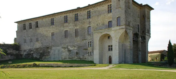 Castle of Lavardens - Art center in Gascony