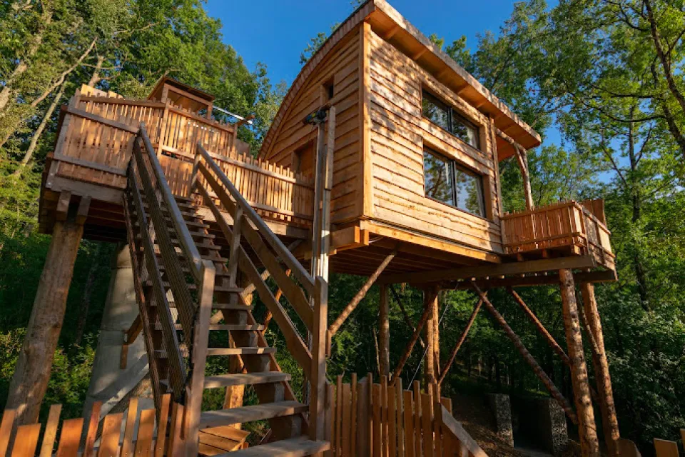 The Jacquoise Huts